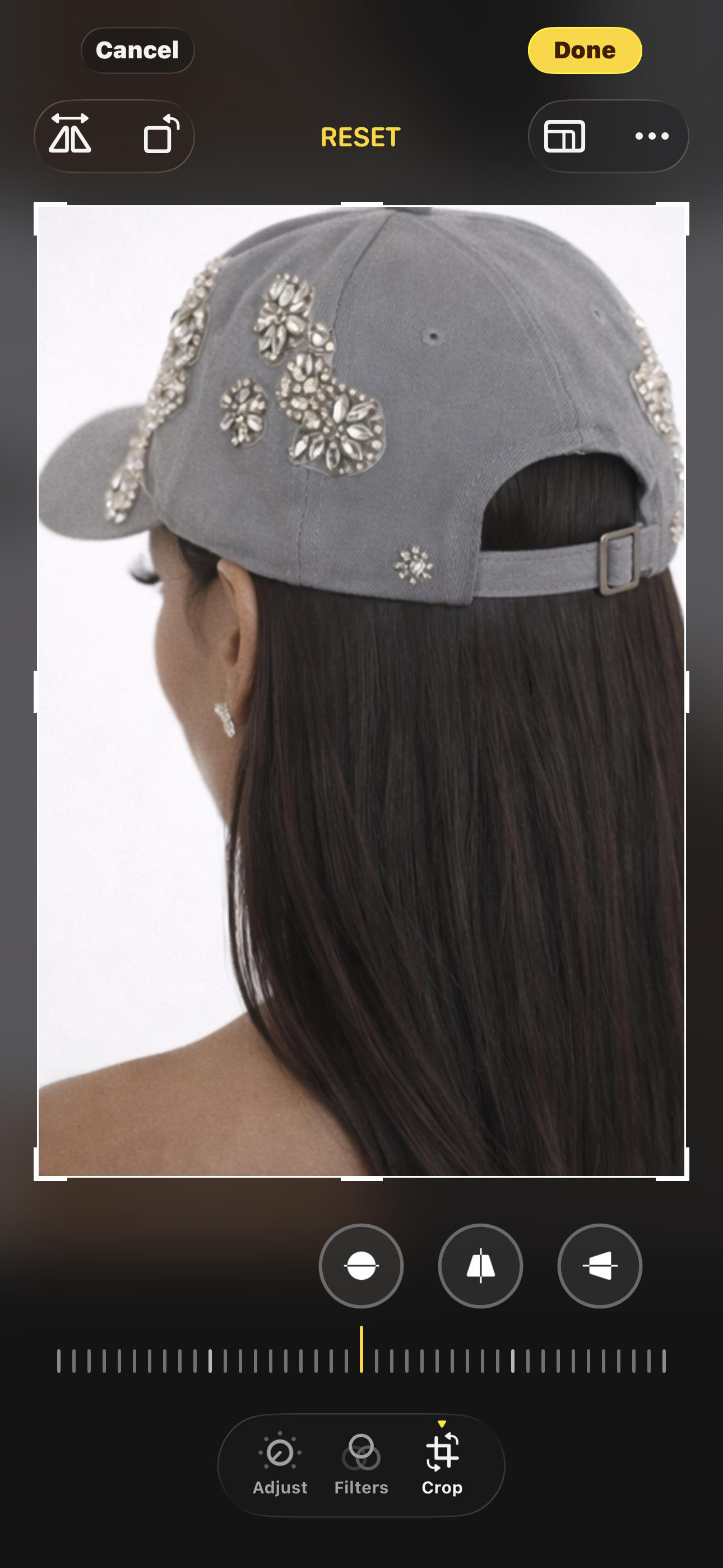 LA Luxe Crystal Embellished Baseball Cap – Gray
