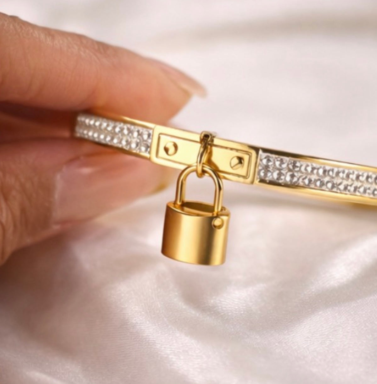 Pretty & Paid Lock Luxe Bracelet 💅🏽