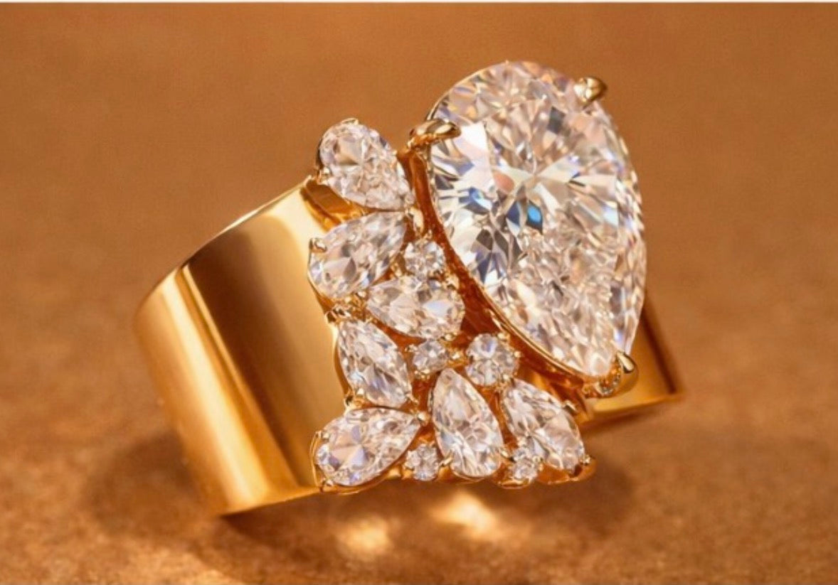 ✨✨💎Luxe Teardrop Glam Ring
