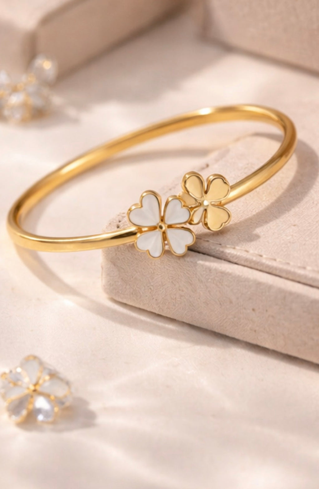 Lucky Love Clover Bracelet